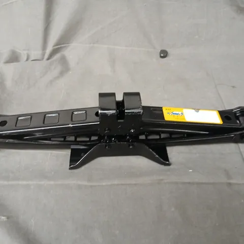 UNBRANDED 2.5 TON CAR JACK IN BLACK