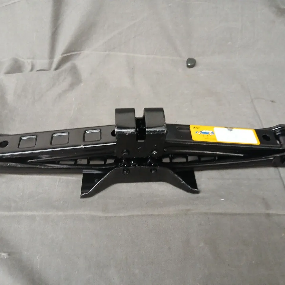 UNBRANDED 2.5 TON CAR JACK IN BLACK