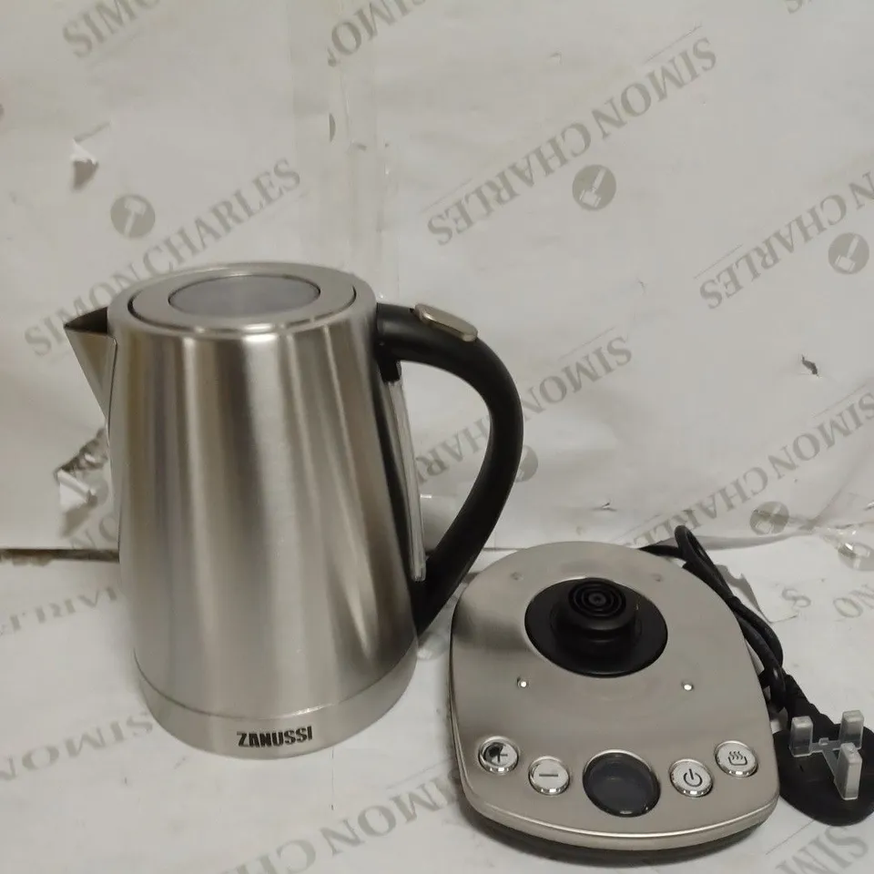 ZANUSSI DIGITAL CORDLESS KETTLE 