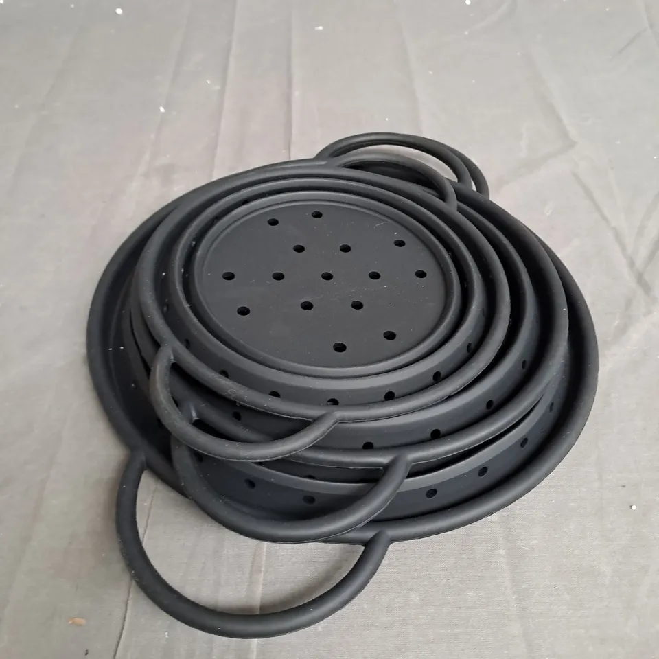 COOK'S ESSENTIALS SET OF 3 FOLDABLE SILICONE COLANDERS
