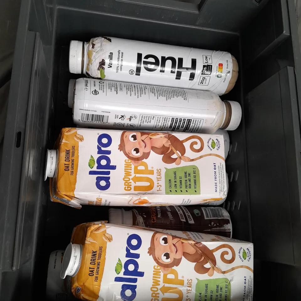 15 ASSORTED FOOD ITEMS TO INCLUDE HUEL FOOD DRINKS AND ALPRO OAT DRINK - COLLECTION ONLY