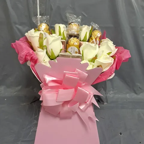 YANKEE CANDLE AND FERRERO ROCHER BOUQUET