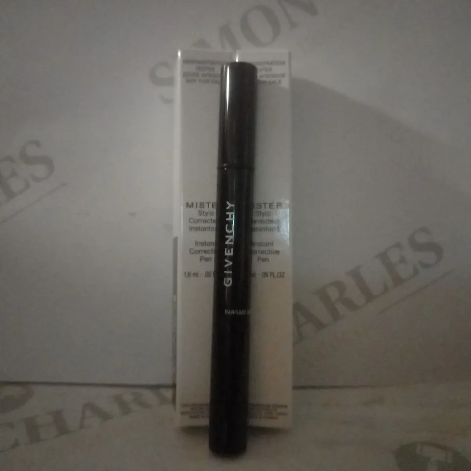 BOX OF APPROX 10 GIVENCHY TESTER INSTANT CORRECTIVE PENS #140