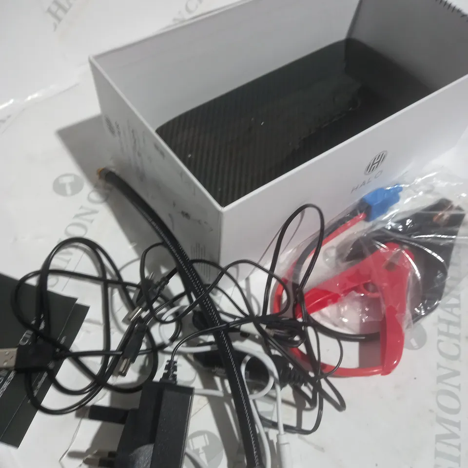 BOXED HALO AIR BOLT JUMPSTARTER KIT IN BLACK GRAPHITE COLOUR
