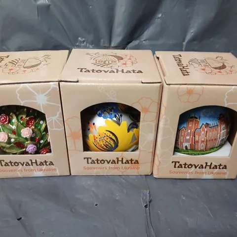 APPROXIMATELY 60 ASSORTED BOXED TATOVAHATA BAUBLES IN VARIOUS DESIGNS