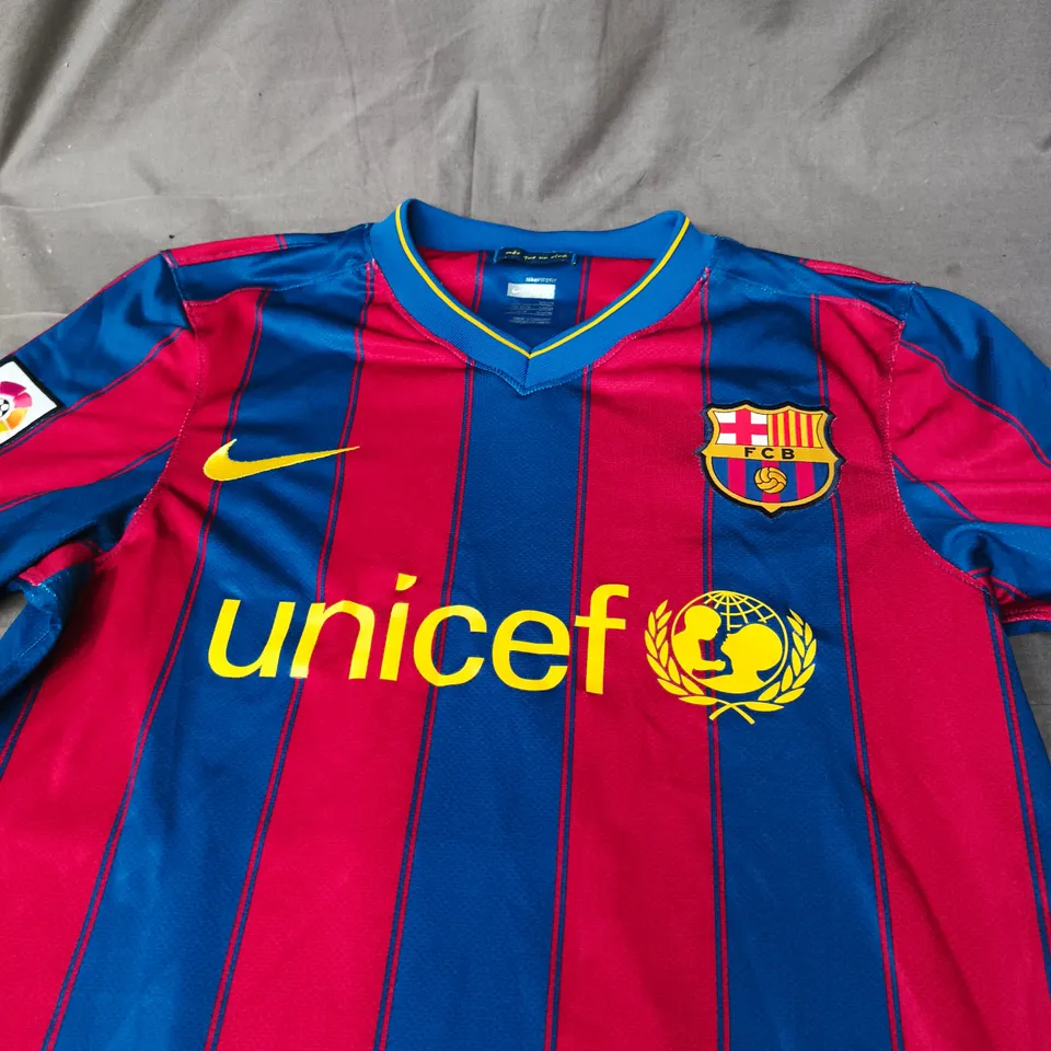 NIKE FC BARCELONA FOOTBALL SHIRT – UK SIZE S