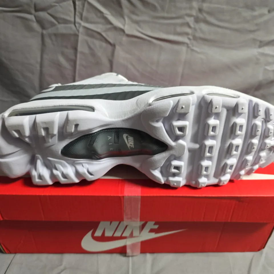 BOXED PAIR OF NIKE AIR MAX 95 TRAINERS - UK SIZE 11