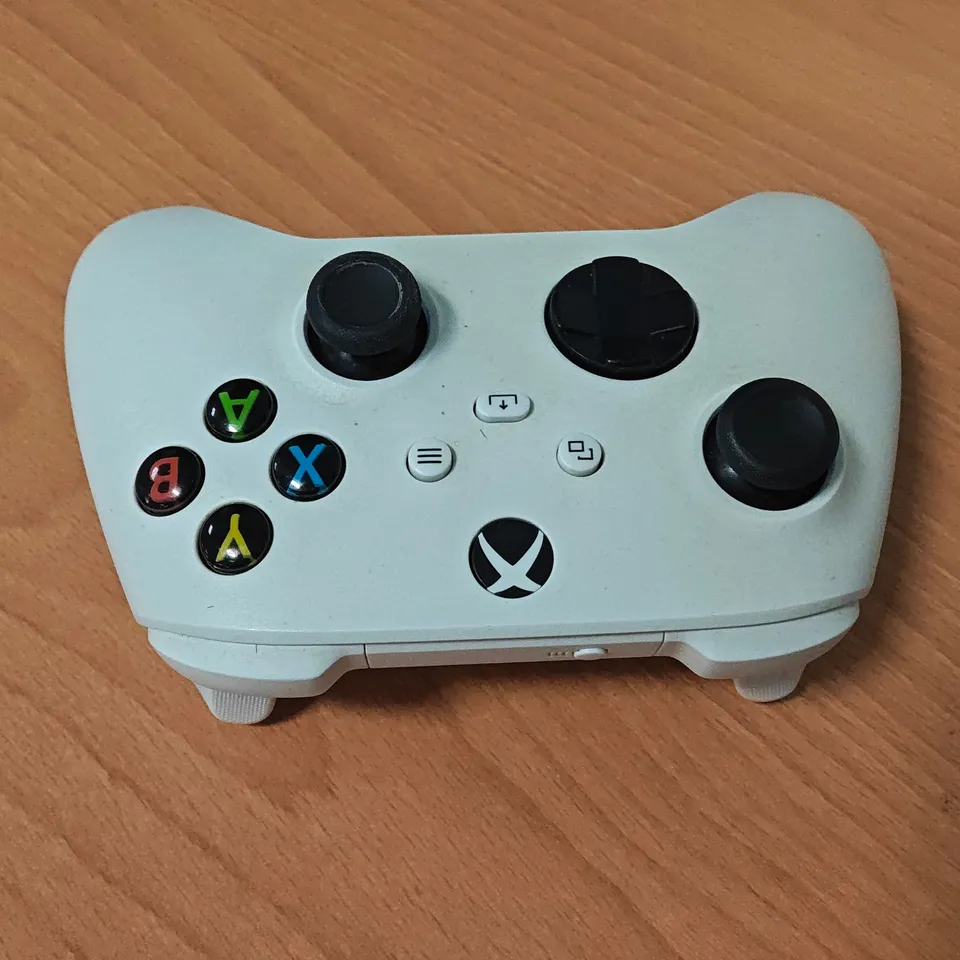 BOXED XBOX SERIES S 512GB DIGITAL EDITION CONSOLE WITH CONTROLLER 