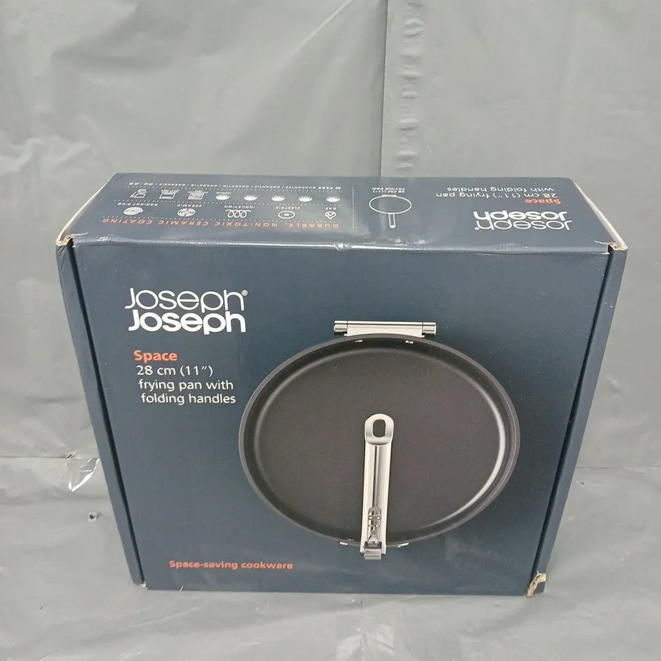 BOXED JOSEPH JOSEPH SPACE 28CM FRYING PAN WITH FOLDING HANDLES