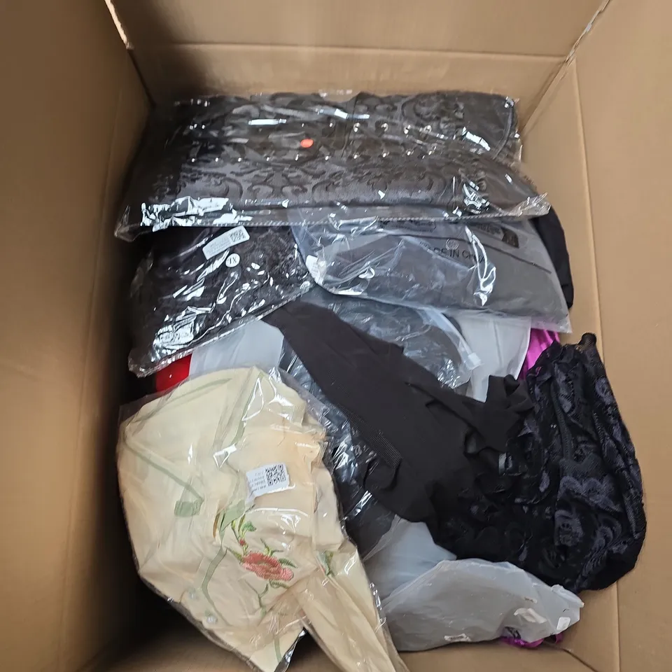 LARGE BOX OF APPROXIMATELY 20 ASSORTED CLOTHING ITEMS IN VARIOUS SIZES, STYLES AND COLOUR 