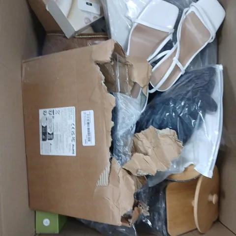 BOX OF APPROXIMATELY 15 ASSORTED ITEMS