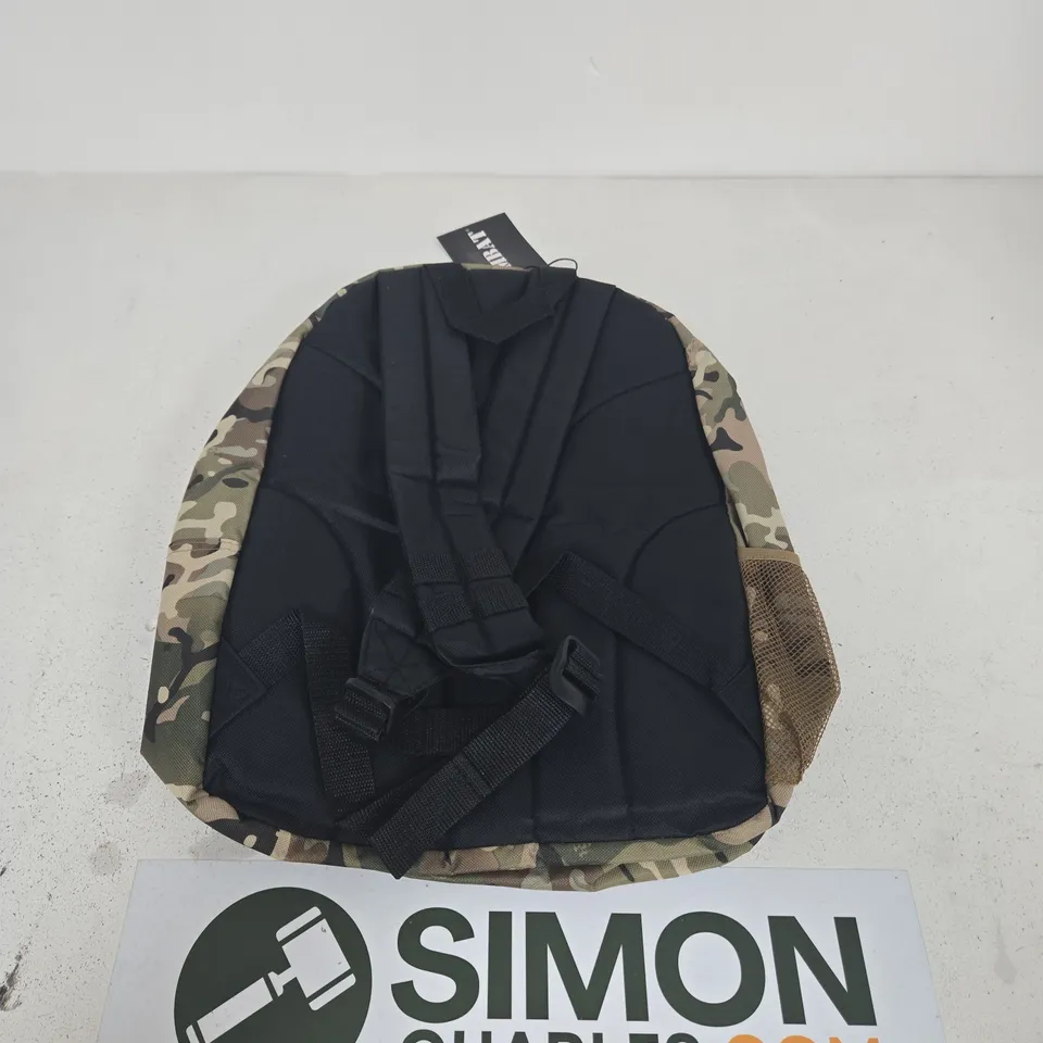 KOMBAT STREET PACK 20L CAMOUFLAGE BACKPACK