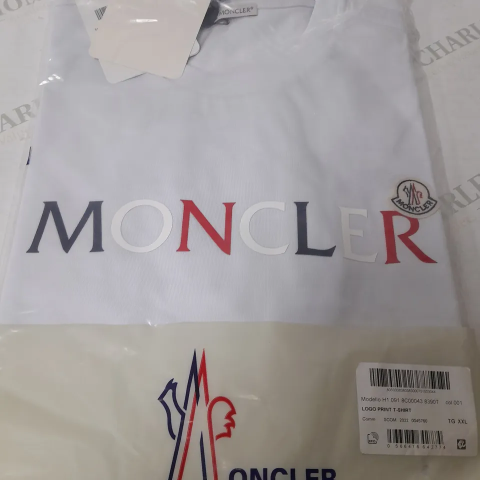 MONCLER LOGO PRINT T-SHIRT IN WHITE - XXL