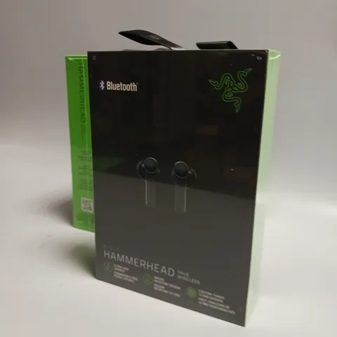 LOT OF 5 SEALED BOXED RAZER HAMMERHEAD WIRELESS HEADPHONES IN BLACK AND GREEN