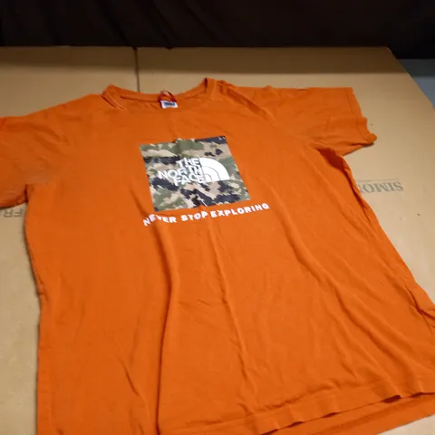 NORTH FACE ORANGE MENS T-SHIRT  - L