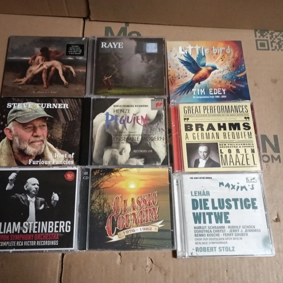 LOT OF APPROXIMATELY 19 ASSORTED CDS TO INCLUDE BRITNEY SPEARS, LED ZEPPELIN AND RAYE