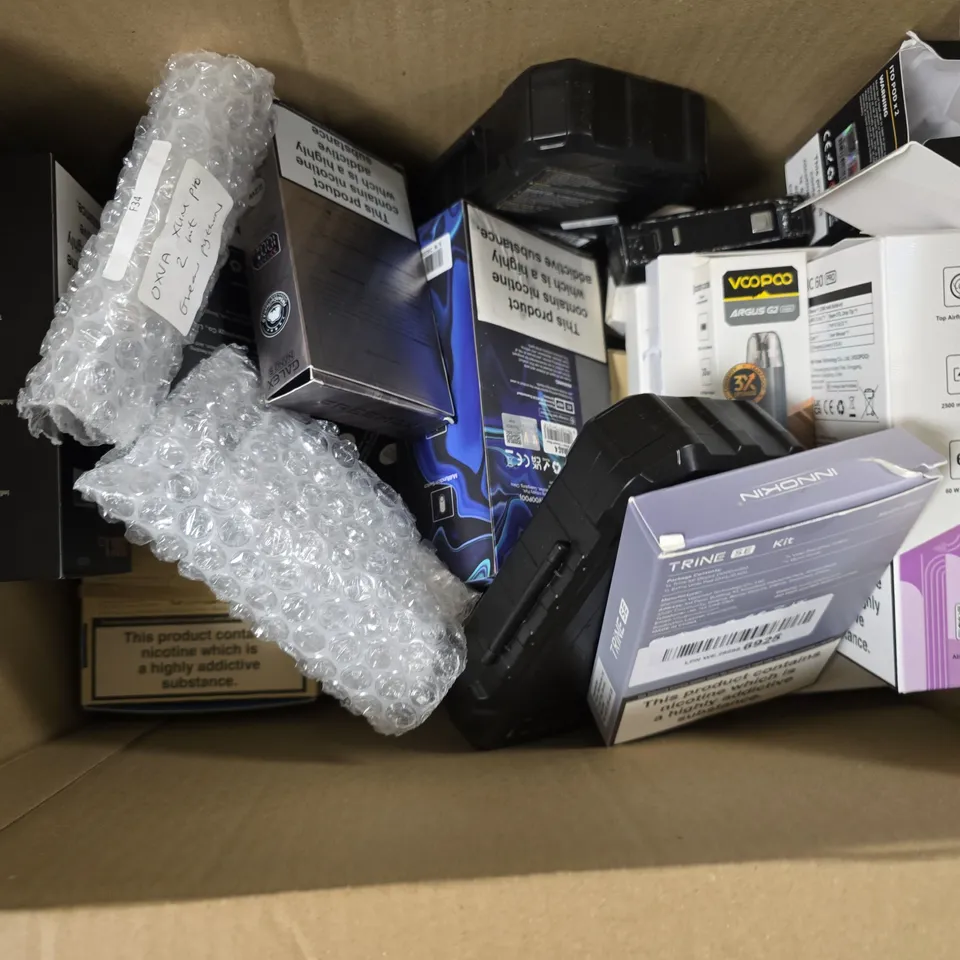 BOX OF APPROXIMATELY 18 ASSORTED E-CIGARETTES PRODUCTS TO INCLUDE - INNOKIN, ASPIRE , VOOPOO 