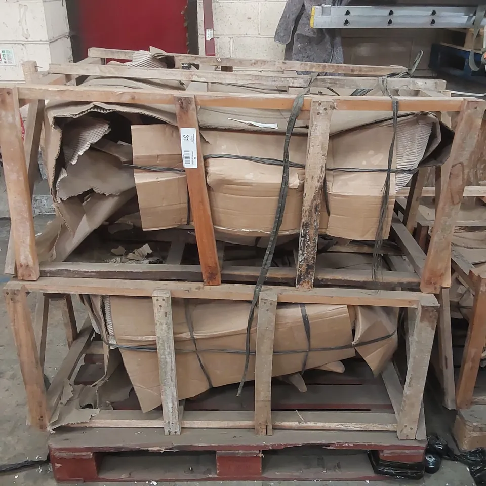 PALLET CONTAINING 2 HOMESDIRECT365 TEAK ROOT DRIFT COFFEE TABLE BASES