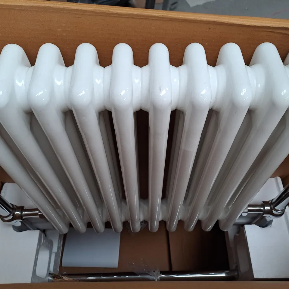 GIBRALTAR SLIMLINE LARGE WHITE TRADITIONAL HEATED TOWEL RADIATOR - COLLECTION ONLY