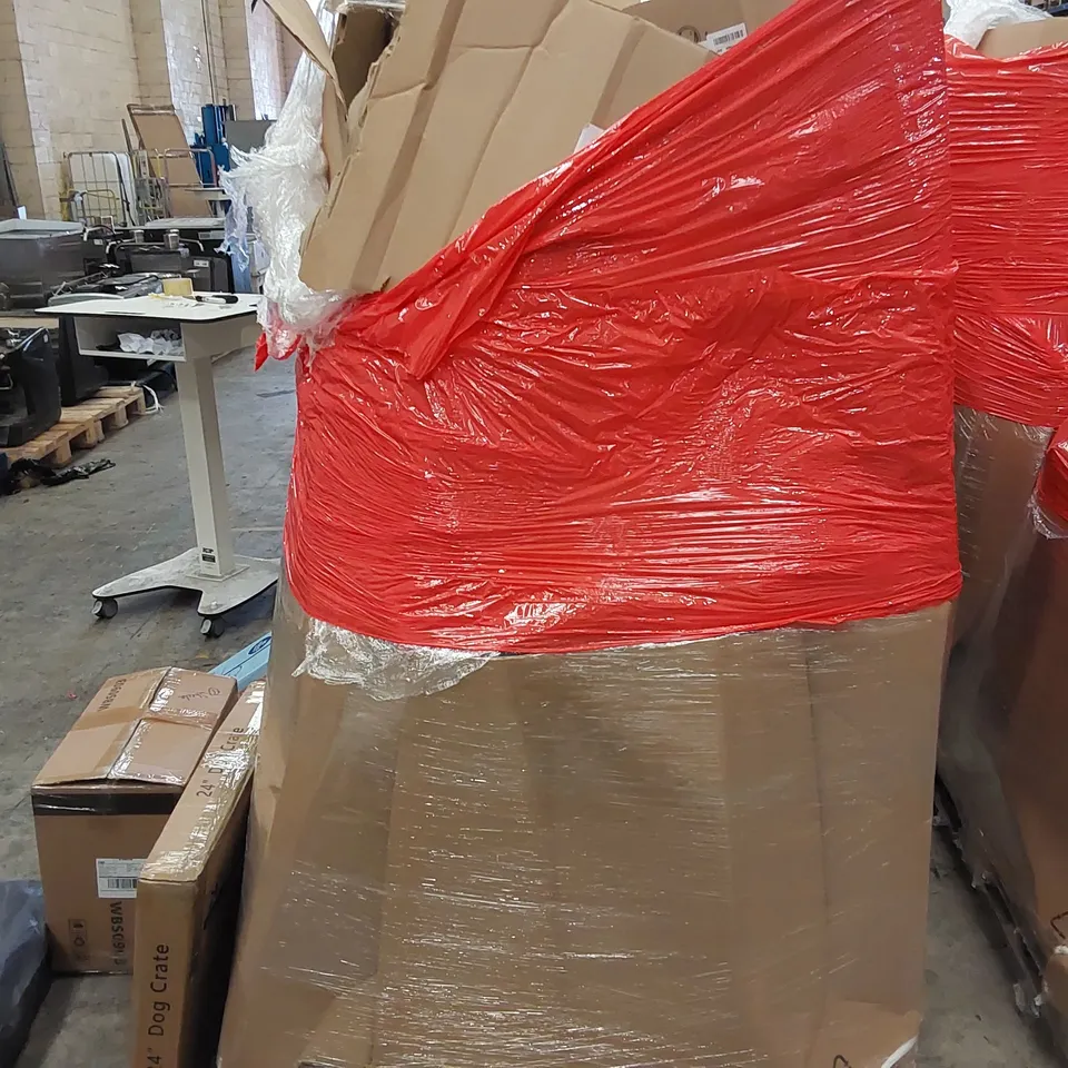 PALLET OF ASSORTED ITEMS INCLUDING: STOOL, DOG CRATE, SHELF, BIRD FEEDER, CAMPING EQUIPMENT 