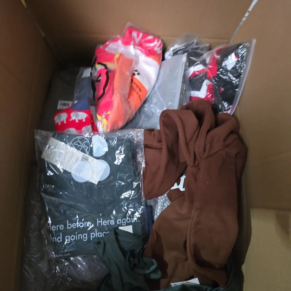 LARGE BOX OF ASSORTED CLOTHING ITEMS IN VARIOUS SIZES, STYLES AND COLOUR 