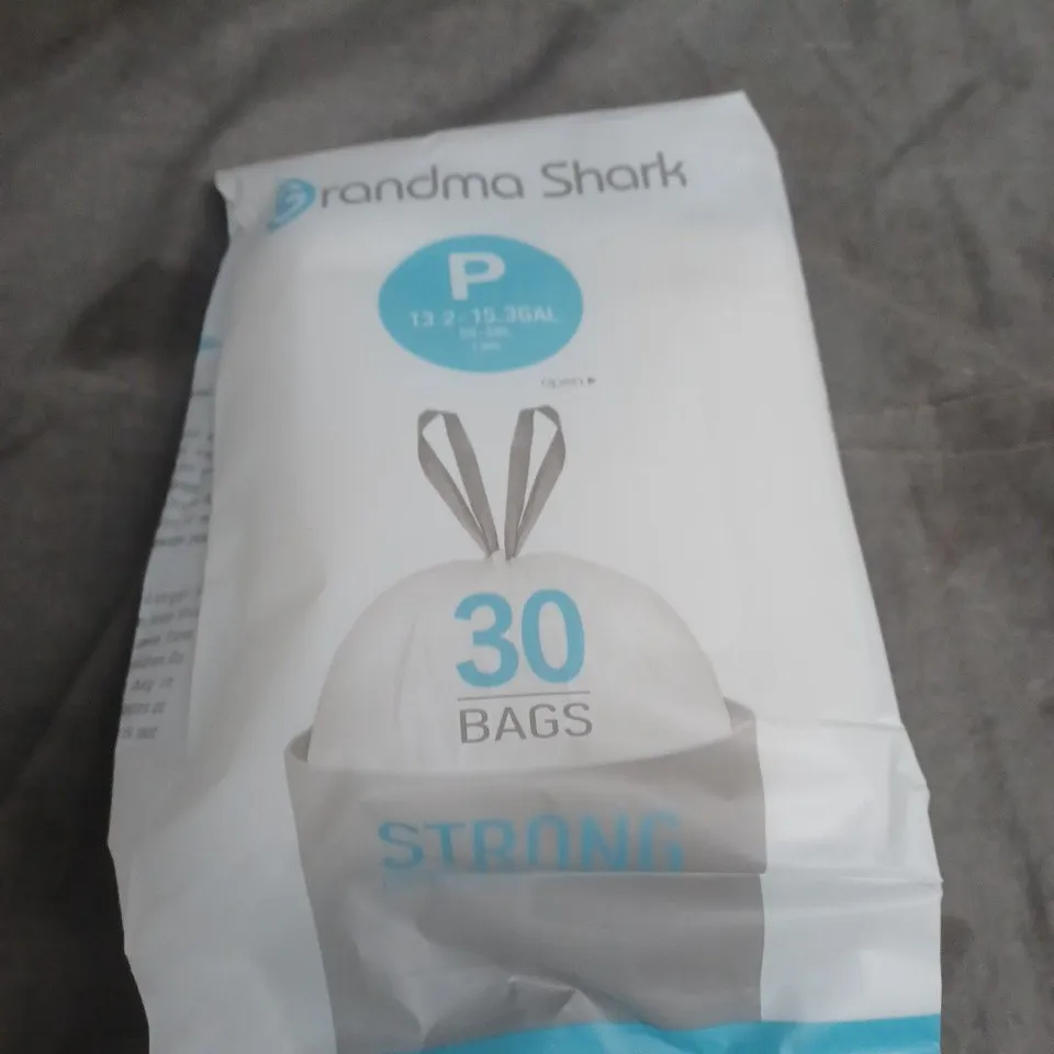GRANDMA SHARK STRONG BIN BAGS – 30 STRONG BIN LINERS, 13.7–15.3 GAL CAPACITY