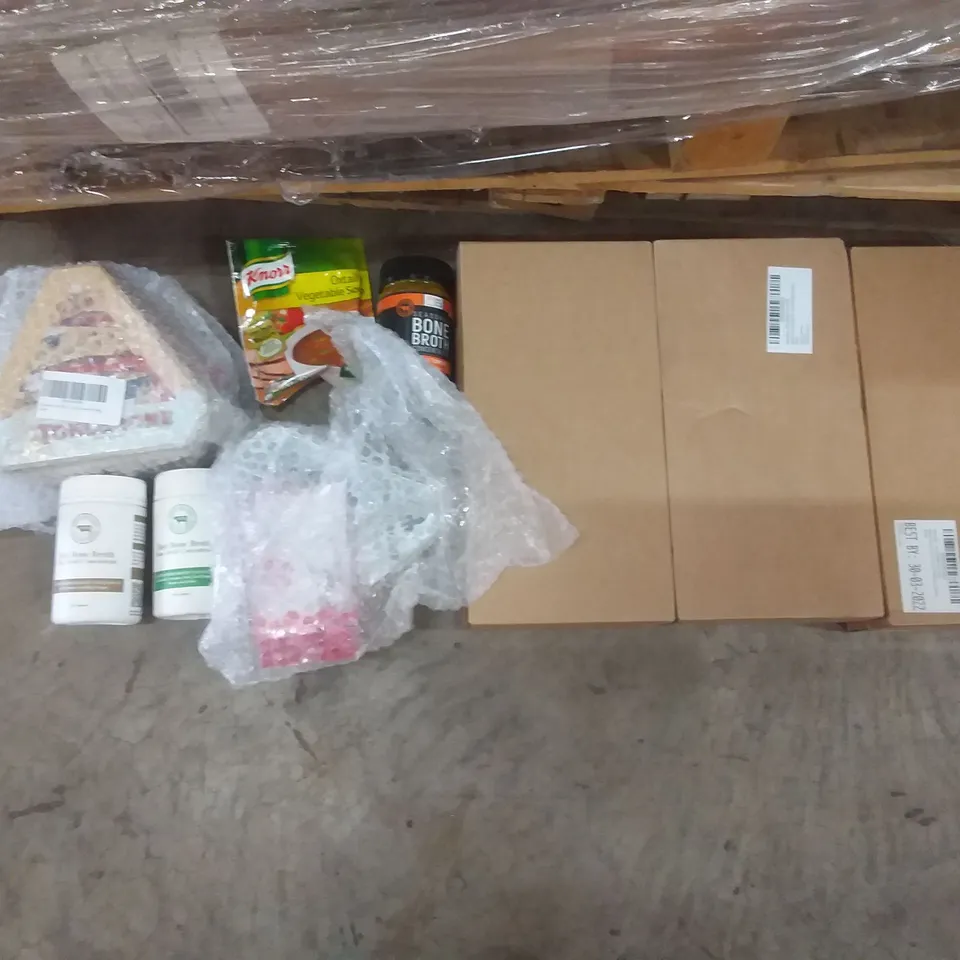 PALLET OF ASSORTED ITEMS INCLUDING TOBLERONE, KNOSS OXTAIL VEGETABLE SOUP, BONE BROTH CONCENTRATE WITH TURMERIC AND BLACK PEPPER, BONE BROTH CONCENTRATE WITH GARLIC OREGANO BASIL RED PEPPER TOMATO ONI