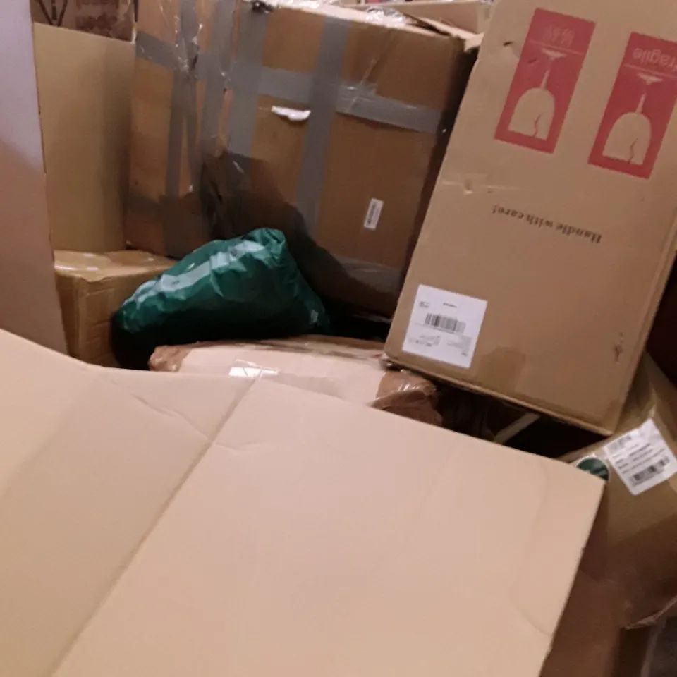 PALLET OF ASSORTED PRODUCTS TO INCLUDE; ACROHOME 4.5M TELESCOPIC LADDER - FLOOR CUTTER - SILVER CEILING LIGHT ECT