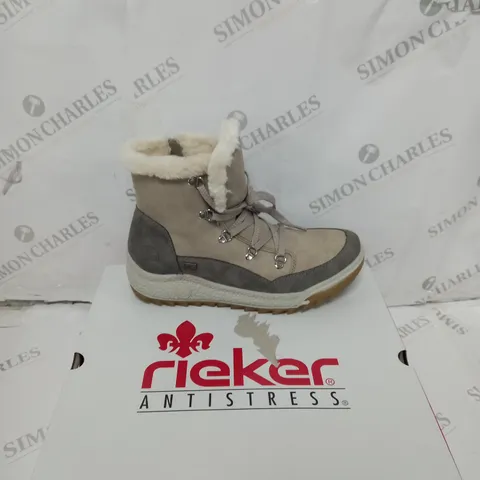 BOXED PAIR OF RIEKER ANTISTRESS WARM HIKING BOOTS SIZE 6.5 CREAM