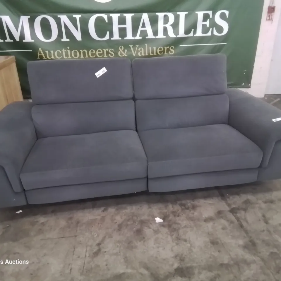 QUALITY ITALIAN DESIGNED & MANUFACTURED FLAVIO POWER RECLINING THREE SEATER SOFA WITH ADJUSTABLE HEADRESTS GREY FABRIC 
