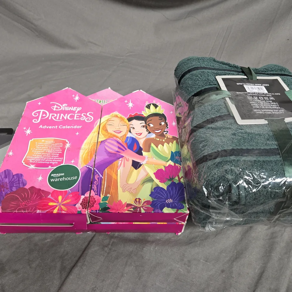 BOX OF ASSORTED HOUSEHOLD ITEMS TOO INCLUDE BLANKETS , PHONE CASES , ETC - COLLECTION ONLY 