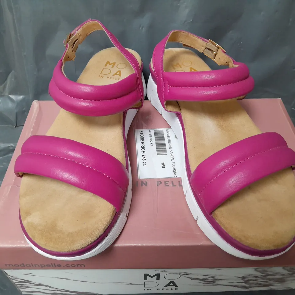 MODA IN PELLE AERDRIENNE SANDALS FUSCHIA - SIZE 38