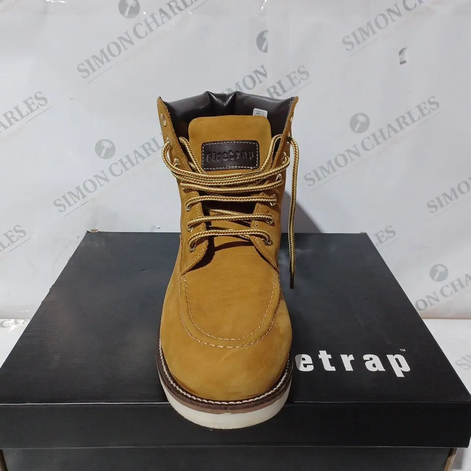 BOXED PAIR OF FIRETRAP BEDWORTH BOOTS IN TAN UK SIZE 9