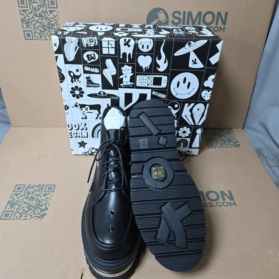 BOXED KOI THE SILENCE MENS PLATFORM GRUNGE BOOTS BLACK SIZE UK 10