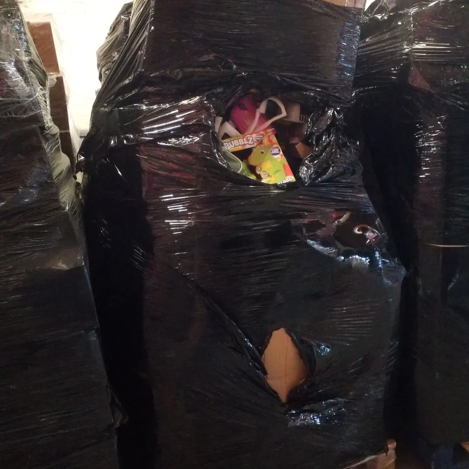 PALLET CONTAINING ASSORTED CHILDRENS TOYS