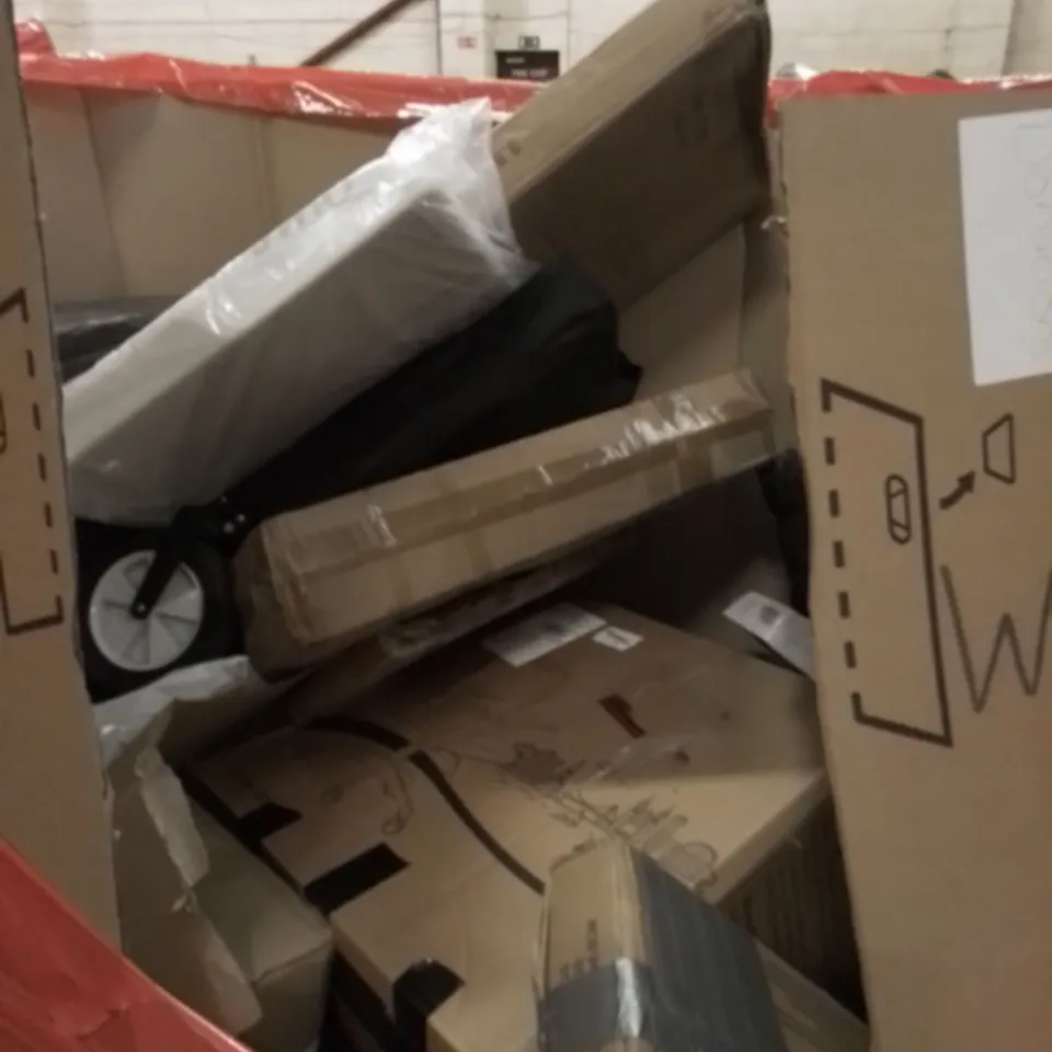 PALLET OF APPROXIMATELY ASSORTED HOUSEHOLD ITEMS TO INCLUDE TOOLS , DESK CHAIRS AND FITNESS MACHINES 