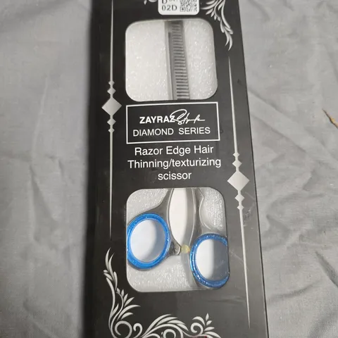 APPROXIMATELY 6 ZAYRAZ STYLE DIAMOND SERIES RAZOR EDGE HAIR THINNING/TEXTURIZING SCISSOR 