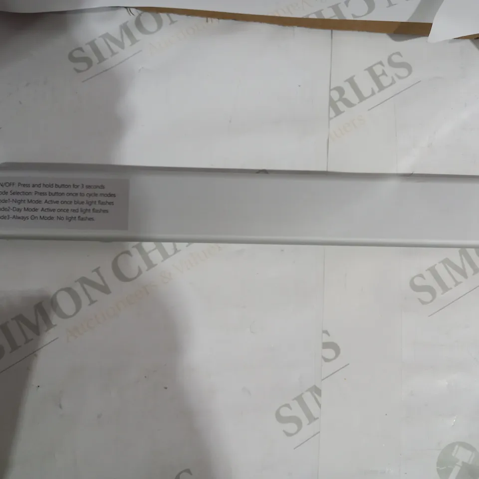 SFIXX SET OF 2 USB RECHARGEABLE MOTION SENSOR LIGHTS
