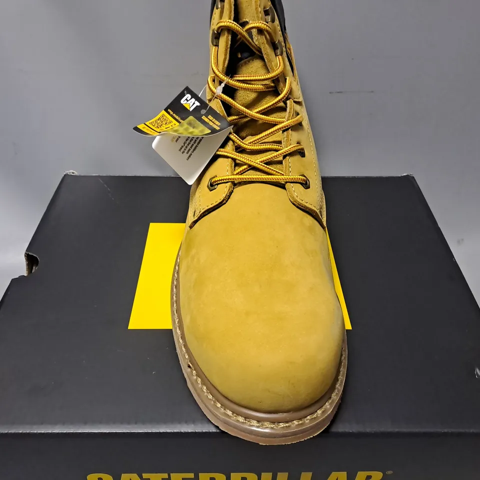 BOX PAIR OF CAT CATERPILLAR POWERPLANT GYW SAFETY BOOT - HONEY - UK 13