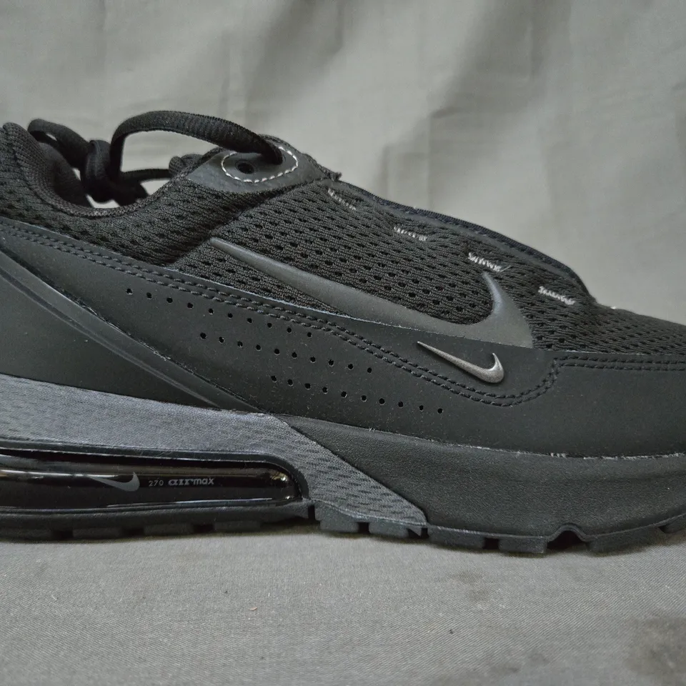 BOXED PAIR OF NIKE AIR MAX PULSE SHOES IN BLACK UK SIZE 8