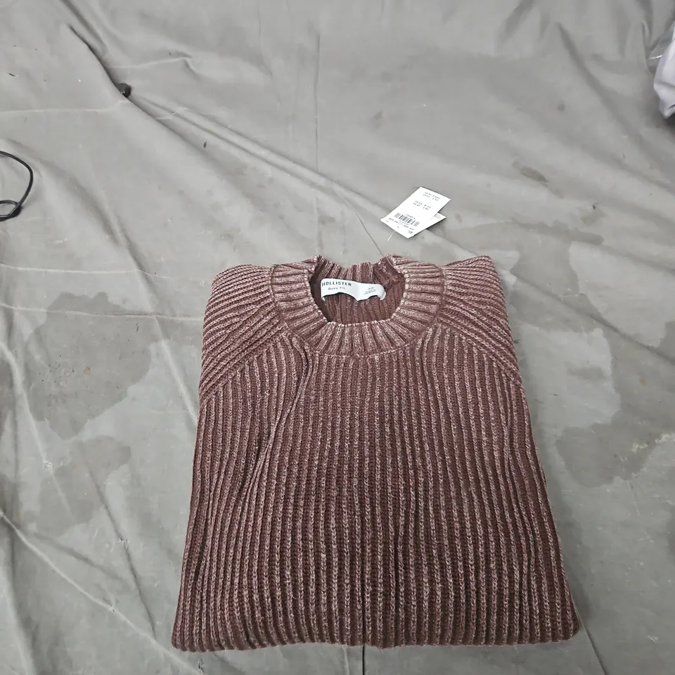 HOLLISTER BOXY FIT KNIT JUMPER – XS – BROWN