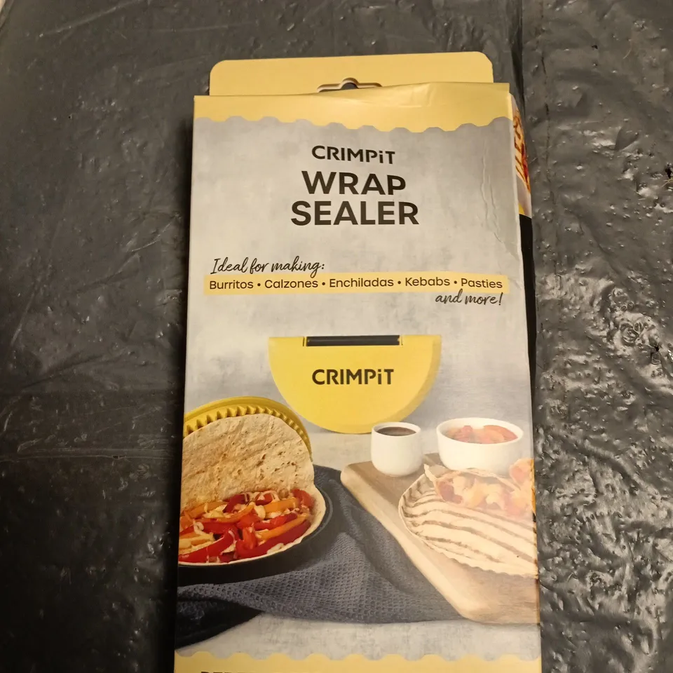 BOX OF APPROXIMATELY 20 ASSORTED HOUSEHOLD ITEMS TO INCLUDE: CRIMP IT AND DUVET SET