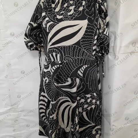 TED BAKER PRINTED MINI DRESS WITH PUFF SLEEVES IN CREAM/BRACK SIZE 4