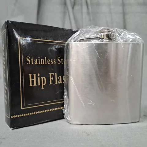 BOX OF APPROXIMATELY 30 ASSORTED UNBRANDED STAINLESS STEEL HIP FLASKS - COLLECTION ONLY