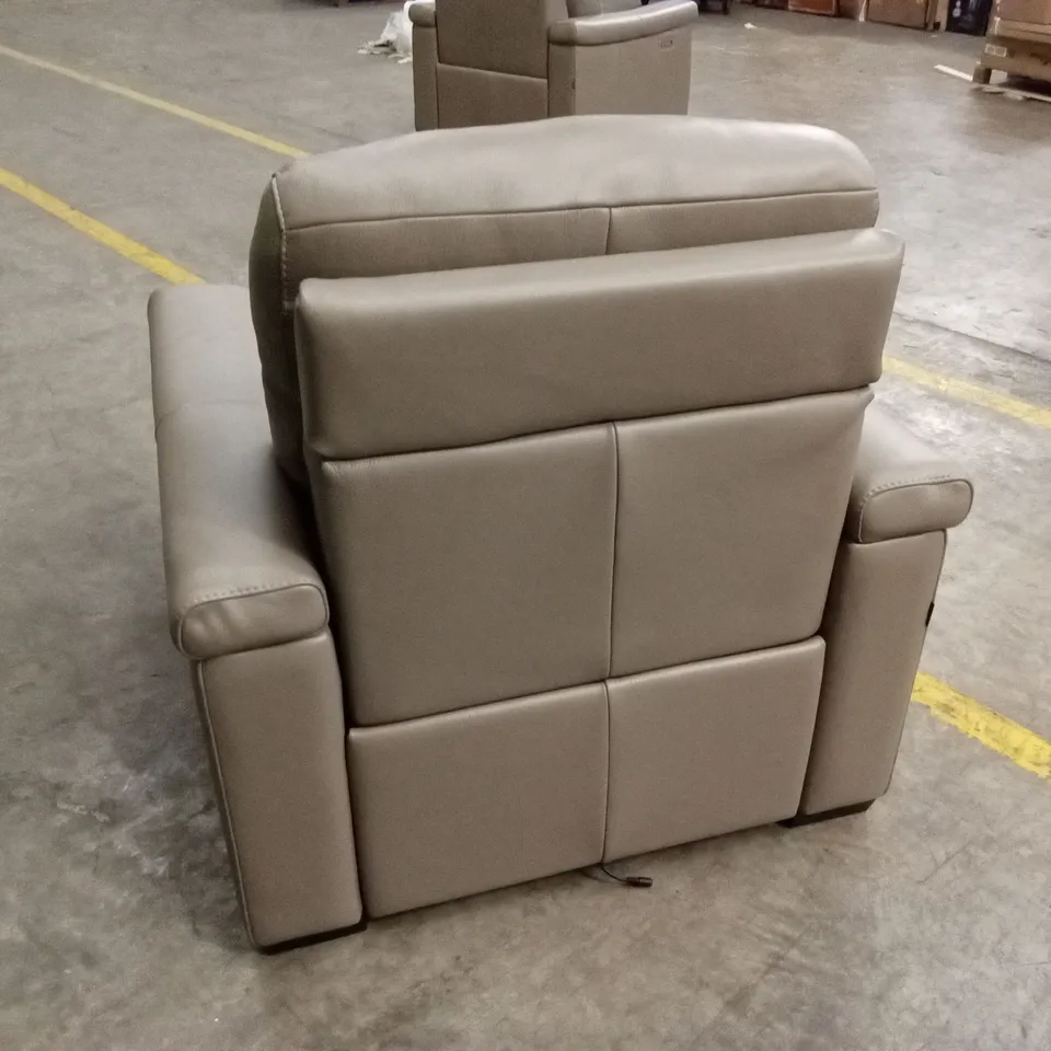 QUALITY DESIGNER ITALIAN MADE ADRIANO LUMBAR AND ELECTRIC RECLINER LEATHER ARMCHAIR