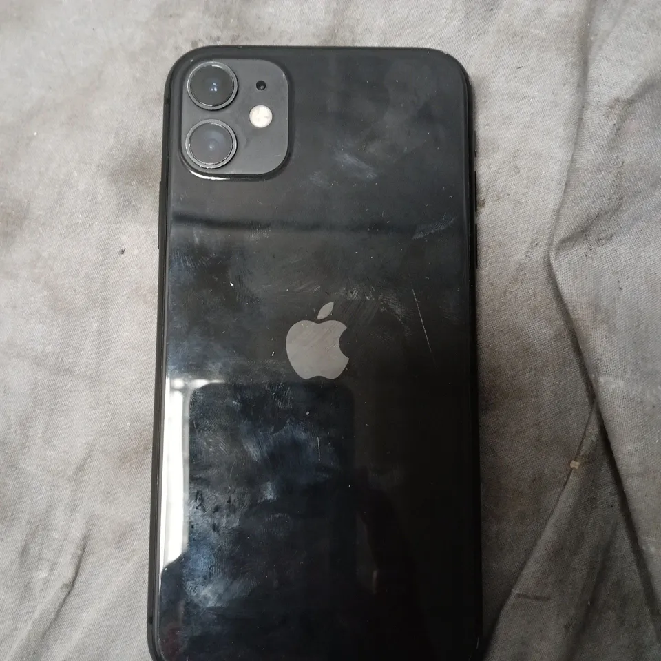 APPLE IPHONE 11 A2221