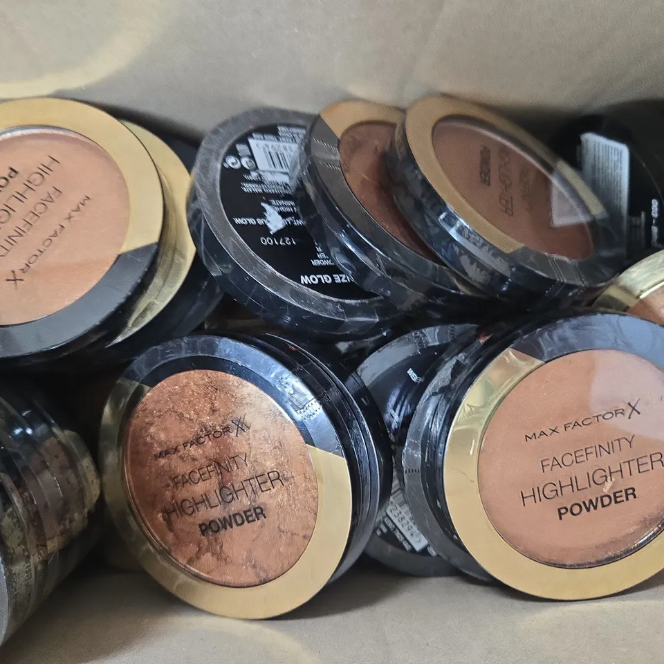 BOX OF APPROXIMATELY 30 MAKE-UP AND COSMETIC PRODUCTS TO INCLUDE AL HARAMAIN, MAX FACTOR X, REVLON, ETC