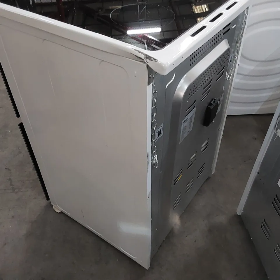 BOXED SWAN SX16720W 60CM WIDE TWIN CAVITY ELECTRIC COOKER WITH CERAMIC HOB - WHITE