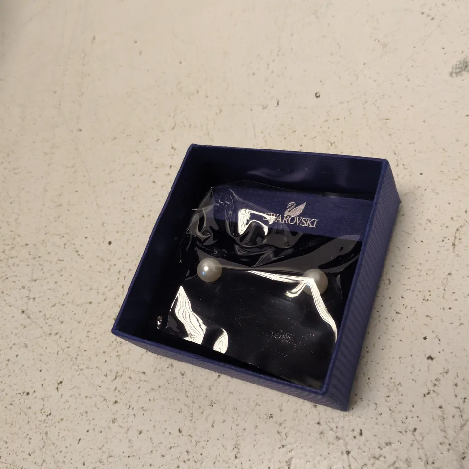 SWAROVSKI PEARL STUD EARRINGS IN BLUE PRESENTATION BOX