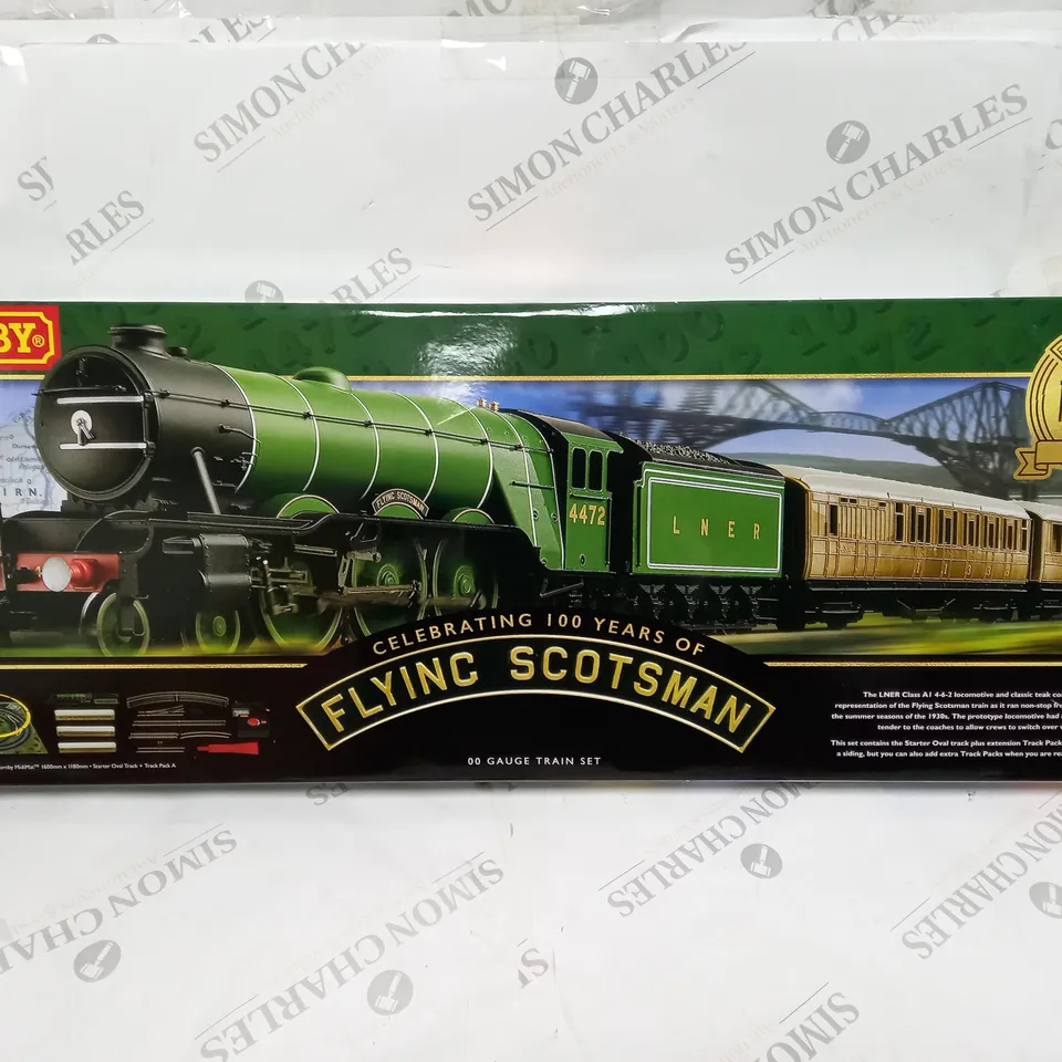 BOXED HORNBY FLYING SCOTSMAN 00 GAUGE TRAIN SET